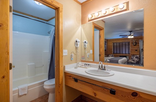 Kanab Hotel | Canyons Lodge, a Canyons Collection Property
