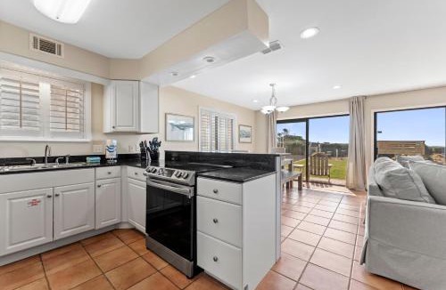 Seacrest House | Capistrano E101