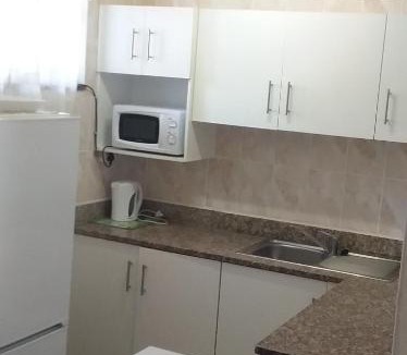 Kingsborough Apartment | Capri Two