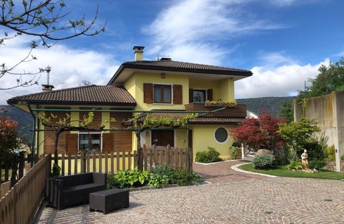 Tenna House | Casa BELVEDERE
