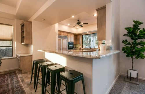 Paradise Valley Village House | Casa Buena—Luxurious Retreat w/2 Masters & Views!
