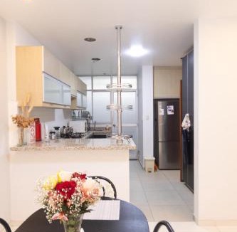 Ayacucho House | Casa completa, 5 dormitorios y jardín