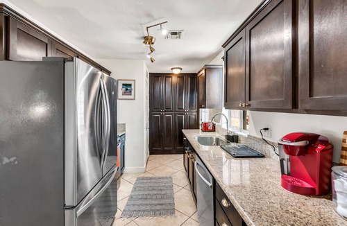Coronado House | Casa Coronado : Downtown Phx w/Hot-Tub & Fire Pit