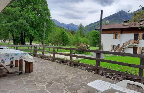 Val Maria-Pur Apartment | Casa Dazio giardino