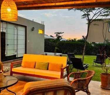 Pachacamac House | Casa de Campo Bamboo con Piscina temperada