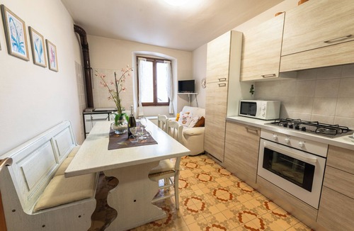 Sella Giudicarie Apartment | CASA DEI RIMONEI 2, apartment in the center of Breguzzo (Campiglio area)