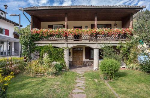 Castello-Molina di Fiemme Apartment | Casa Delmarco