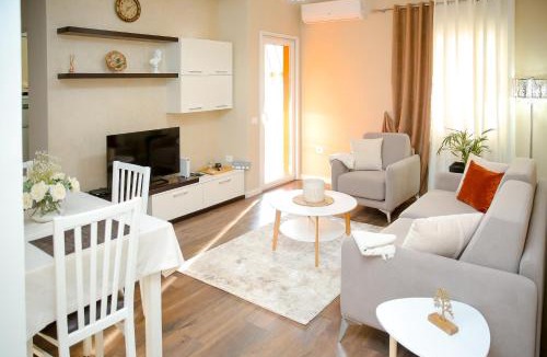 Shkoder Apartment | Casa di Besarb