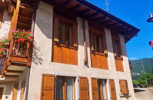 Cares House | CASA DOLCE VITA