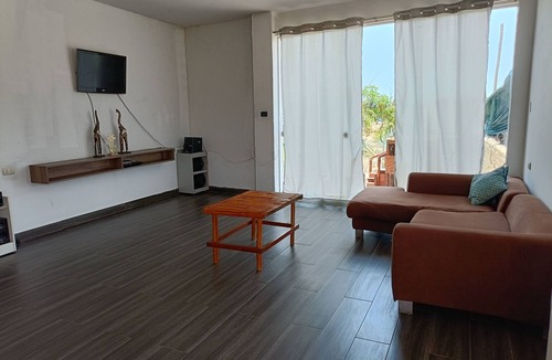 Asia House | Casa En Asia