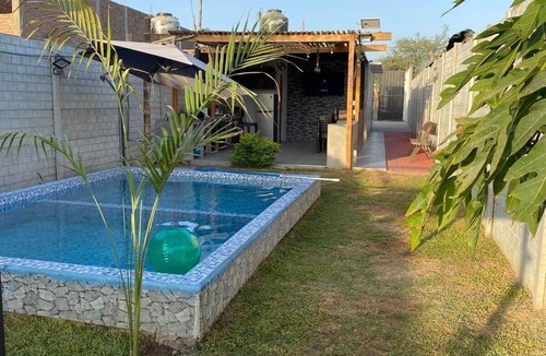 Ica House | Casa en Ica con amplias áreas verdes, piscina, bbq