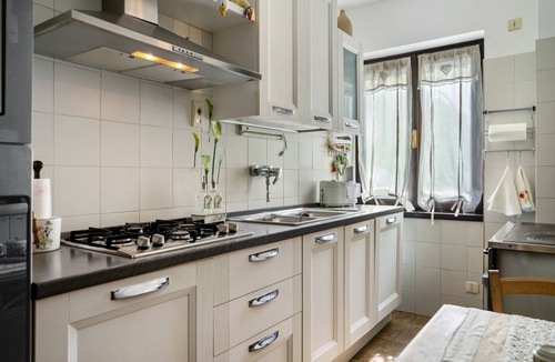 Bosentino House | Casa Fruet: Mountain View, Private Garden & Wi-Fi on the Vigolana Plateau
