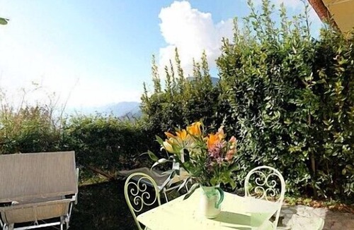 Nocelle House | Casa Ilnira D: A bright and sunny apartment in a quiet position, located on a hillside above the sea, with Free WI-FI.