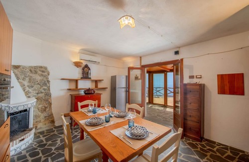 Praiano Villa | Casa Legra - One Bedroom Villa, Sleeps 2