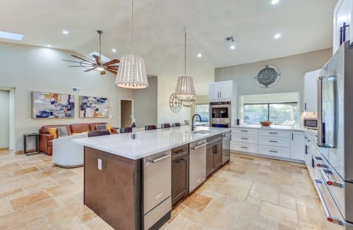 Desert View Village House | Casa Luna | Cave Creek, AZ | 8BR w/Pool, Hot Tub | Sleeps 20 | Pet Friendly
