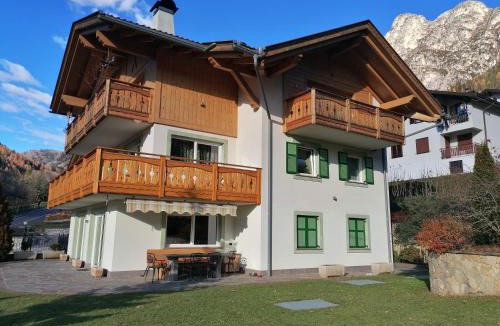 Tesero Apartment | Casa Mariella - Apartment with garden