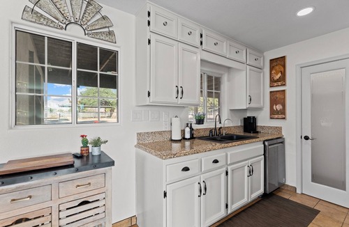 Waddell House | Casa Ranchito lil bit country
