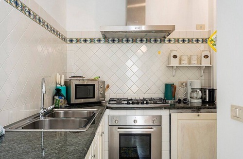Positano City Centre House | Casa Solange: A characteristic and welcoming apartment located in the center of Positano and a few meters from the sea, with Free WI-FI.