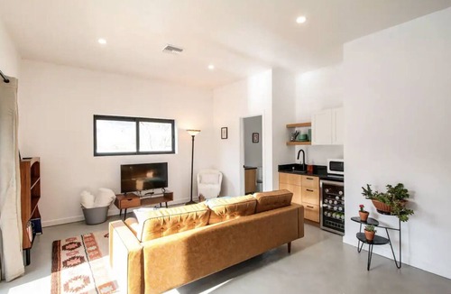Hidden Valley House | Casa Tui: Sabino Canyon! Cyclists! Gym+Pool+Views!