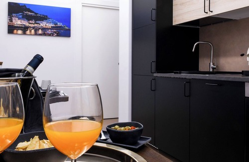 Salerno Apartment | CASA VACANZA BENVENUTO 2-bedroom,2-bathroom apartament in adorable Salerno