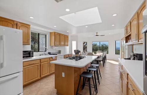 Tucson House | Catalina Foothills, 5 bedroom, Heated Pool and Spa, Views, Sleeps 16+
