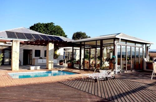 Okhahlamba Bed & Breakfast | Cathedral Peak Wine Estate Manor