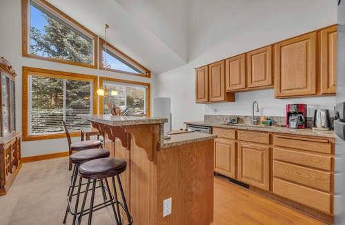 Deer Valley House | Central Park City Getaway with Private Hot Tub