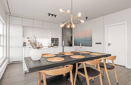 Downtown Apartment | Central Well-Rated Apartment Reykjavík