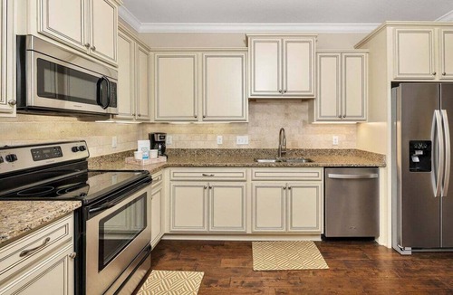 Saint Simons Island House | Centrally Located new townhome is the ideal choice