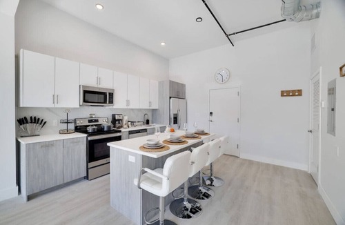 Allentown Apartment | CEO Suite - Atown’s Finest