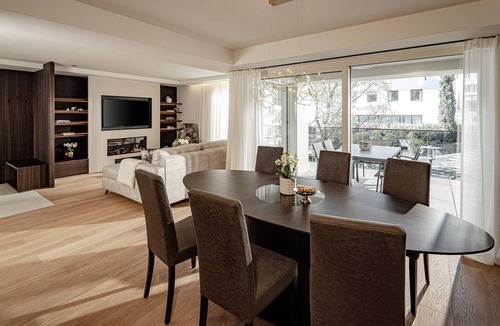 Schenna Apartment | Chalet Apartment Dora – Central, Spacious & Mountain Views in Schenna