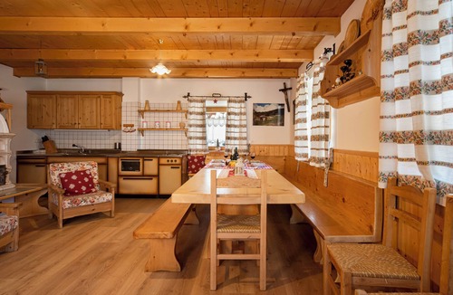Palu del Fersina Ski Chalet | Chalet "Baita dei Minatori Val dei Mocheni" with Mountain View, Private Terrace & Wi-Fi