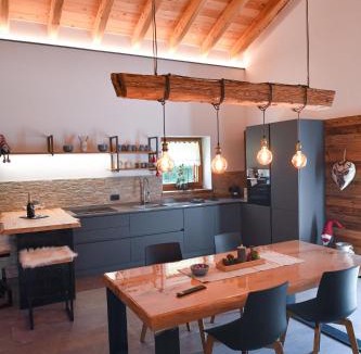 Castello Tesino Ski Chalet | Chalet Grifone - Chalet Maso Vecchio nel cuore del Lagorai Trentino