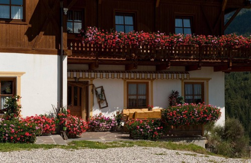 Funes Apartment | Chalet in Funes Valley with Dolomites Views