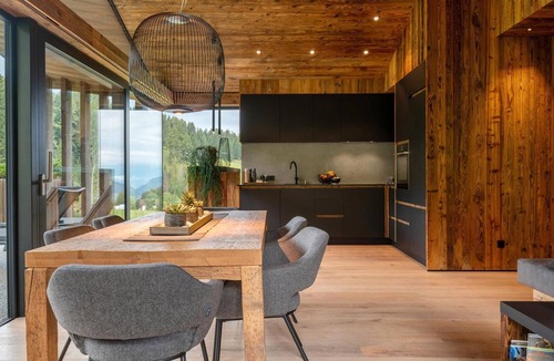 Selva di Val Gardena Ski Chalet | Chalet 'L Piz Dolomites' Right on the Ski Slope