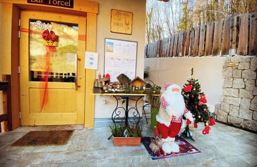 Ranzo Bed & Breakfast | CHALET TORCEL AFFITTACAMERE