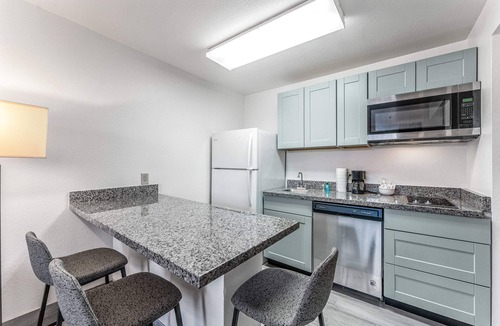 Chandler Apartment | Chandler 1bd King Deluxe