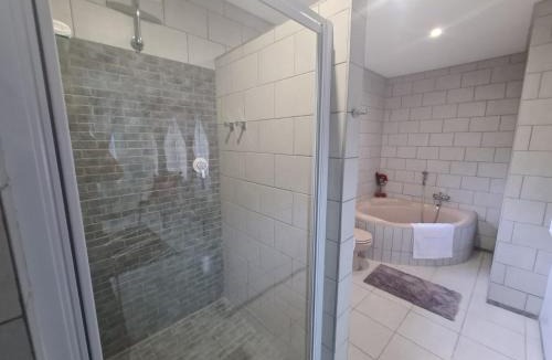 Meer En See House | Chantelle's Overnight Room