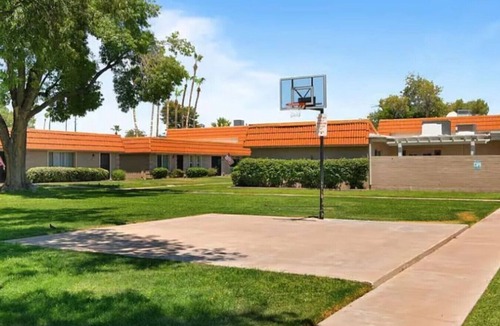 South Scottsdale Villa | Chaparral Charmer | 3BR | Pool | Bikes | King bed!