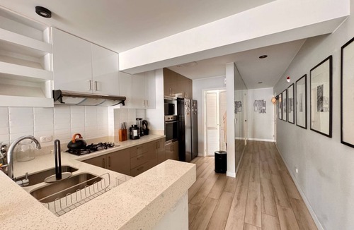 Santa Cruz Apartment | Charming 2 bedroom apartment. Closer to waterfront!