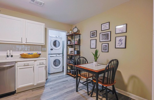 East Point House | Charming 3-bedroom house in fabulous East Point with AC, WiFi