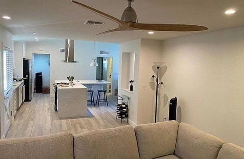 Village Grove House | Charming 3-bedroom house with WiFi and AC in delightful Scottsdale