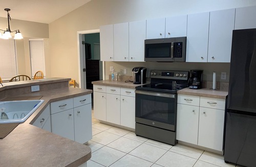Englewood East House | Charming 3-bedroom house in Englewood within minutes of beaches and golf.