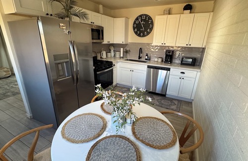 South Mountain House | Charming 3-bedroom house with AC and WiFi in delightful Phoenix