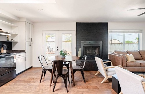 Campus Farm House | Charming 3-bedroom house in Central location/UofA bike path on Mountain