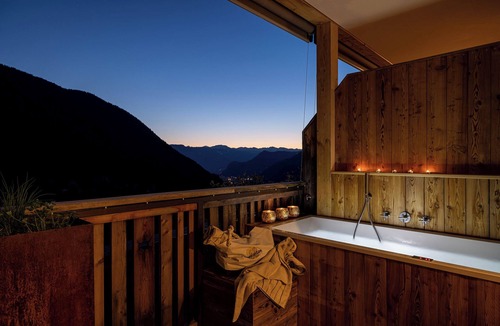 Collepietra Apartment | Charming Apartment “Sonnleiten Sonnenalm” with Mountain View
