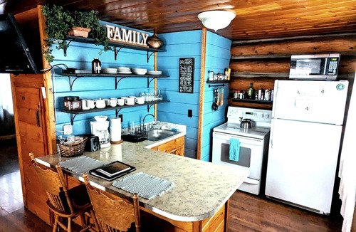Pinetop Cabin | Charming Log Cabin in Tall Pines w/Large Deck