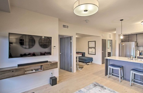 Bozeman Condo | Chic Bozeman Apartment - 1 Block Off West Main St!