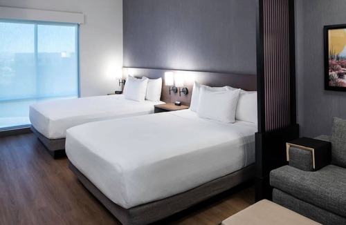 Tempe Hotel | Chic & Central Tempe Location – Pool, Gym, Near Phoenix Fun - 3 Units