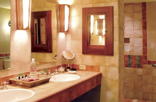 Sedona Hotel | Chic Handicap Hotel Suite, Pet Friendly, in the Heart of Sedona